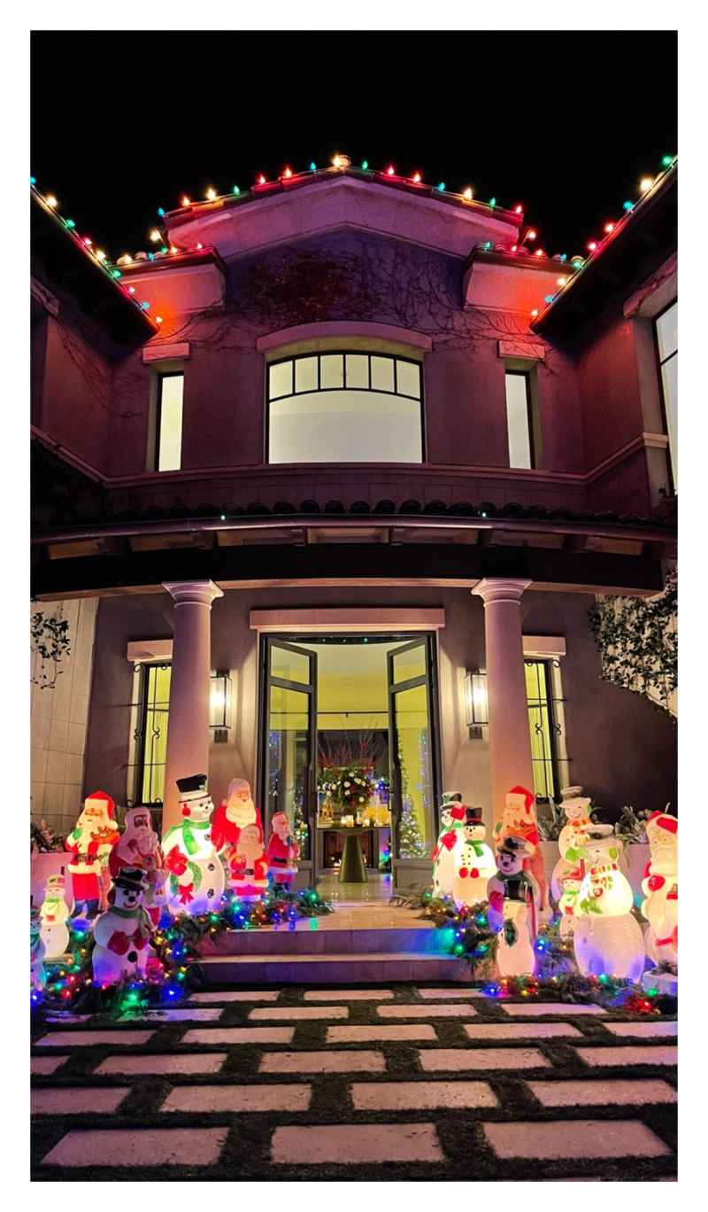 Kourtney Kardashian House Christmas 2020