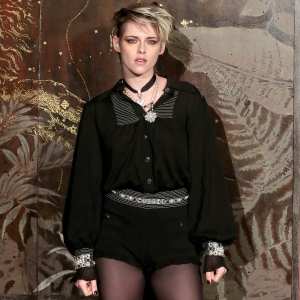 Kristen Stewart Was the Sole Guest at Chanel's Latest Runway Show
