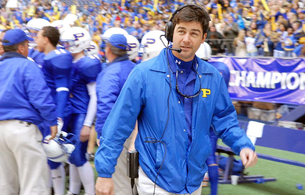 Kyle Chandler as Coach Taylor on Friday Night Lights Kyle Chandlers 2 Daughters Are Sick of Him Quoting Friday Night Lights