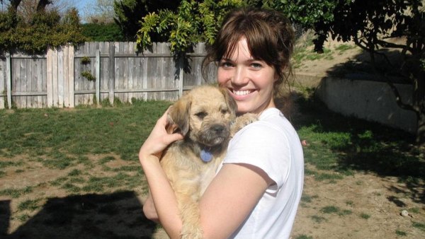 Mandy Moore Mourns Dog Joni Death
