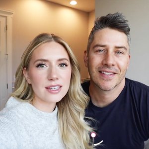 Pregnant Lauren Burnham Arie Luyendyk Jr. Reveal They’re Having Twins