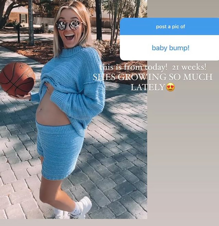Pregnant Sadie Robertson’s Baby Bump Album