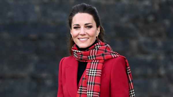 See Duchess Kate's Fabulous Winter Style During a 3-Day Train Tour of the UK