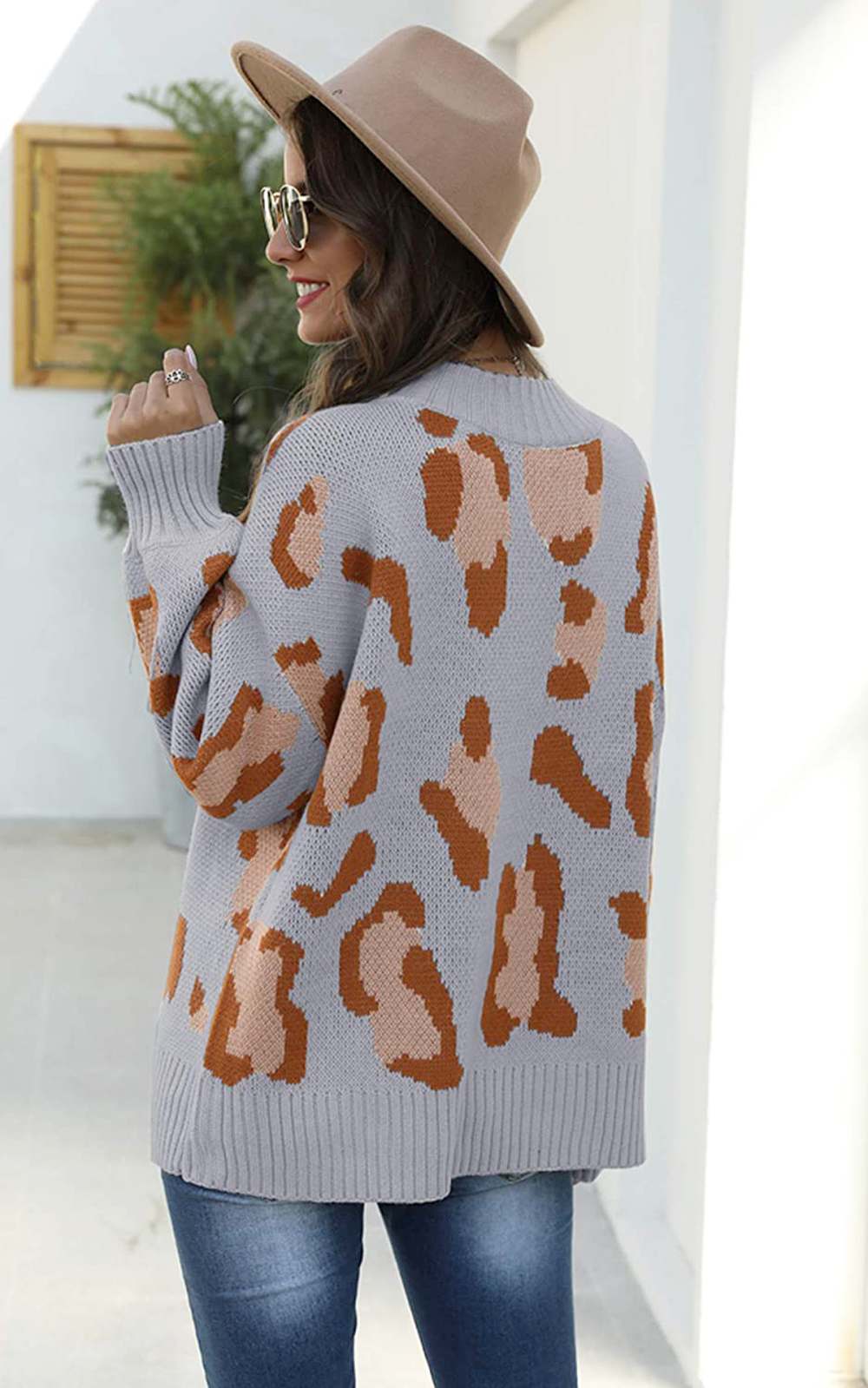 Angashion Casual Oversized Leopard Pullover Sweater
