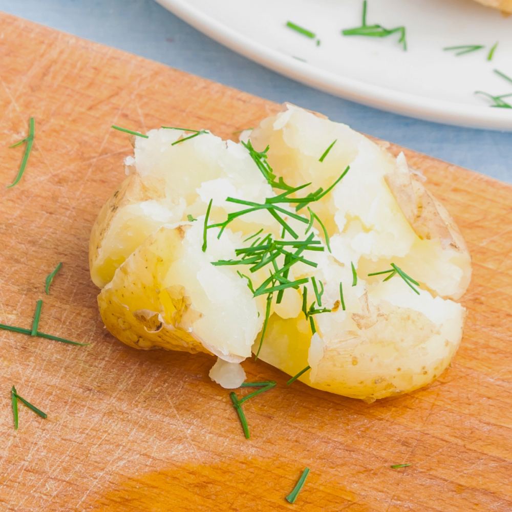 baked-potato-herbs