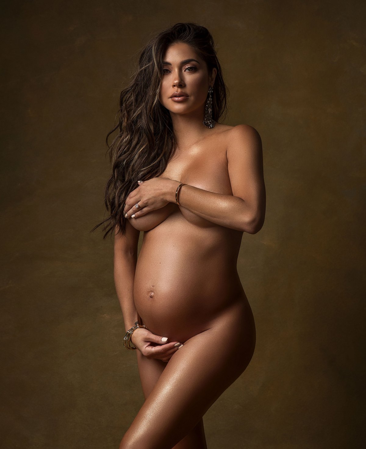 Long Hair Pregnant Nude - Celebrities Posing Nude While Pregnant: Maternity Pics