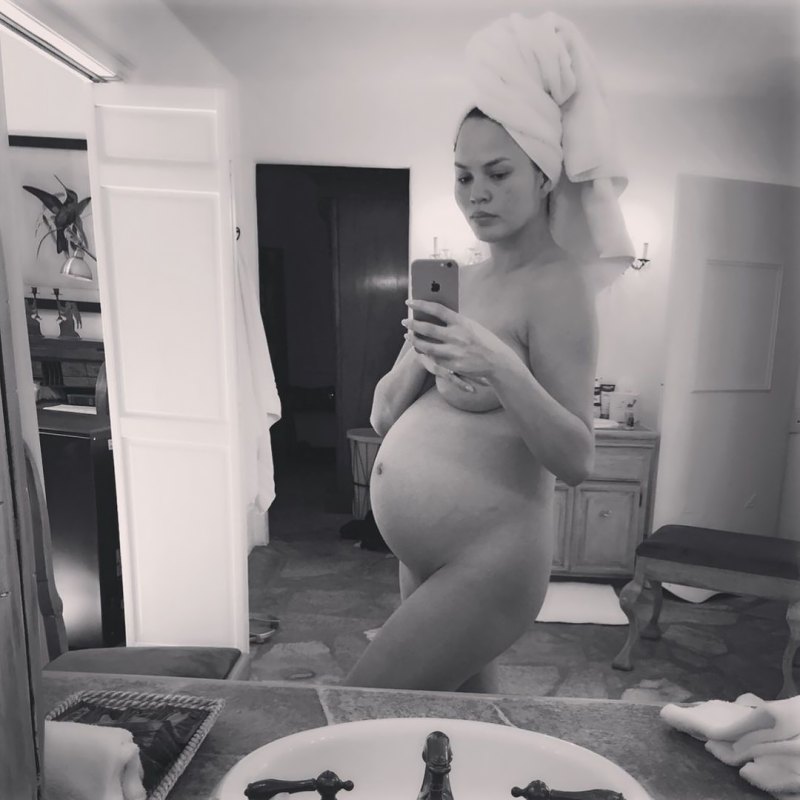 Chrissy Teigen Celebrities Who Have Posed Nude While Pregnant