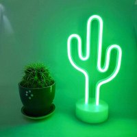 white-elephant-gifts-neon-cactus-light-lamp