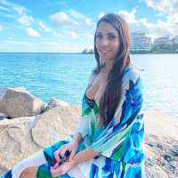 Bachelor ‘Queen’ Victoria Larson Has a Real Job: 5 Things to Know | Us