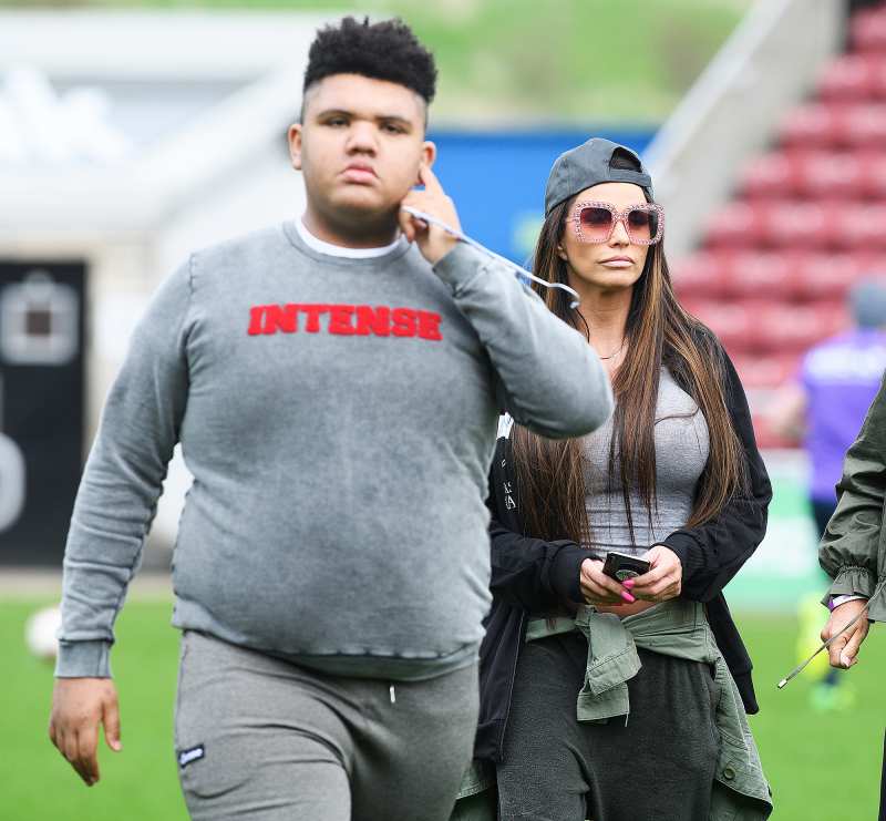 13 July 2017 prostitute for son harvey Katie Price