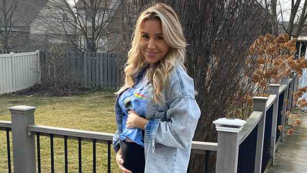 Ashley Kelsey Experiencing Anxiety Amid Pregnancy