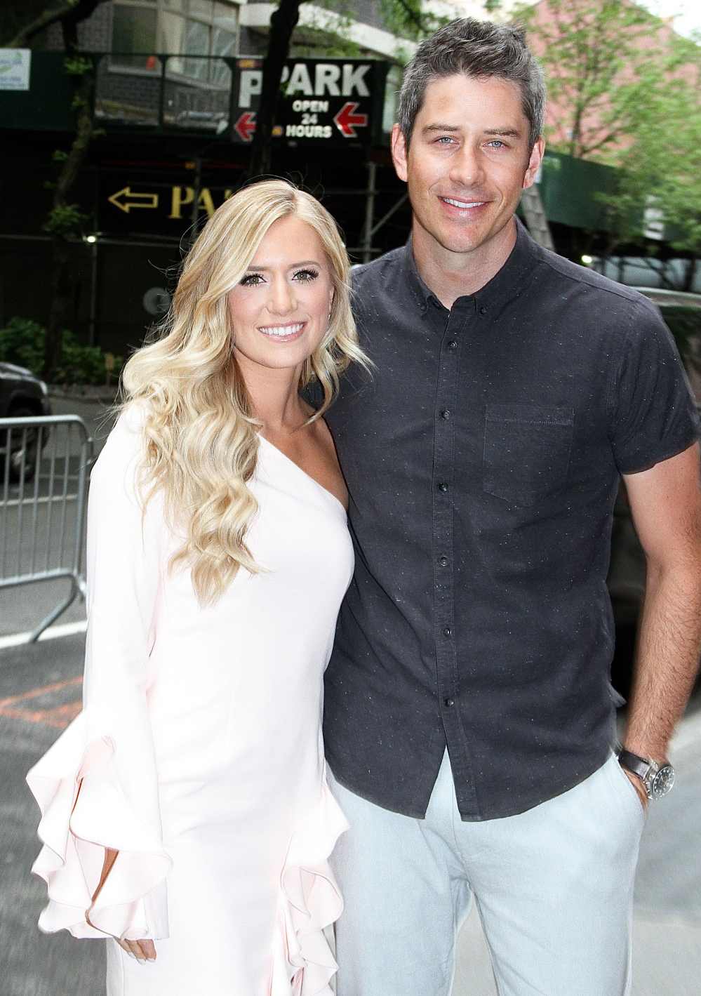 Bachelor&rsquo;s Pregnant Lauren Burnham Claps Back at Rumors She and Arie Luyendyk Jr. &lsquo;Separated&rsquo;