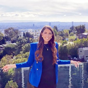 Bachelor Queen Victoria Apologizes Bullying Fellow Contestants