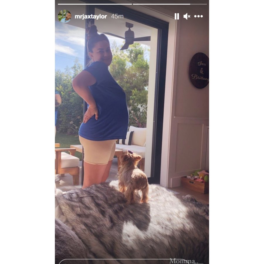 Brittany Cartwright baby bump