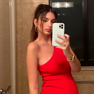 Emily Ratajkowski Shuts Down Rumors She Got Lip Injections While Pregnant, Says She's 'a Little Puffy'