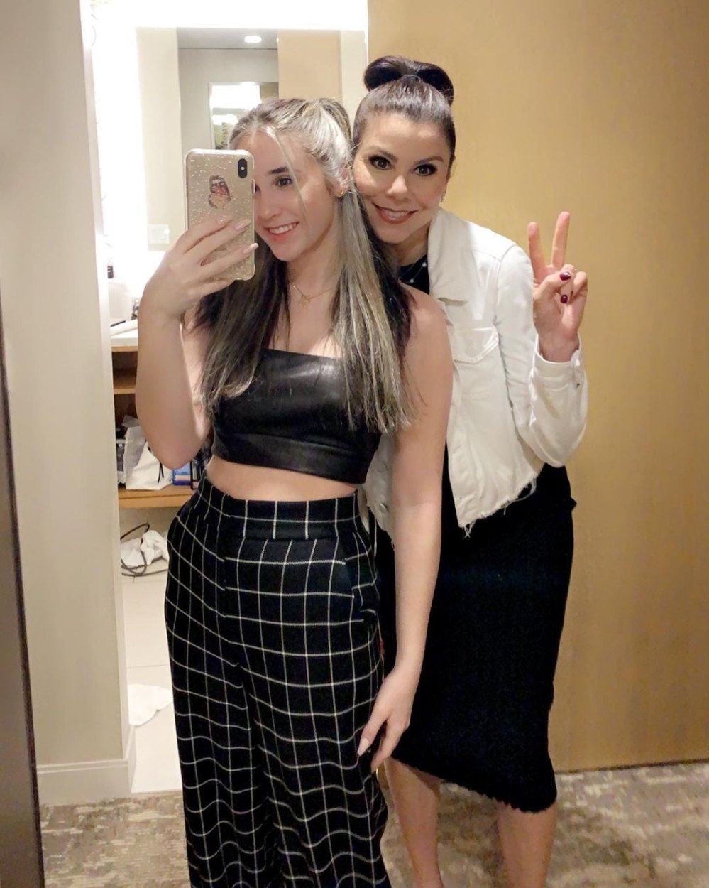 Heather Dubrow&rsquo;s Daughter Didn&rsquo;t Give Her Warning Before Publicly Coming Out