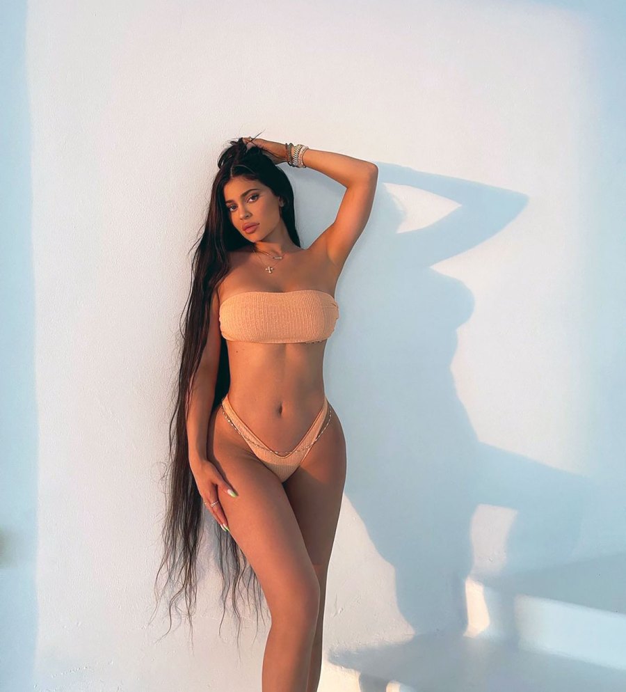 Khloe kardashian sexy body