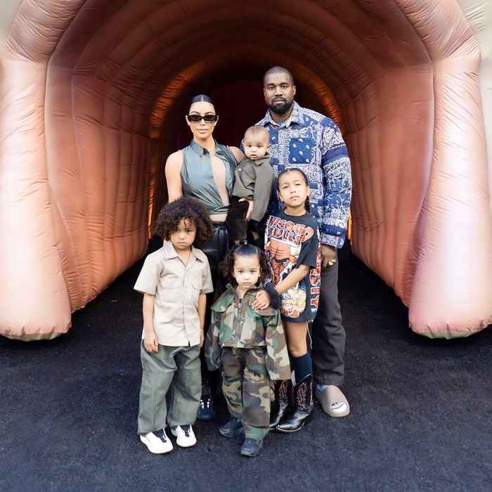 Kim Kardashian Kanye West Kids Dont Know Anything About Marriage Trouble