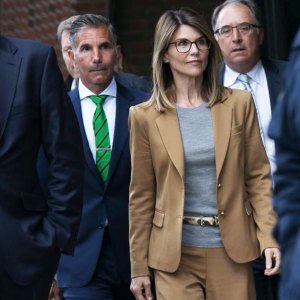 Lori Loughlin’s Husband Mossimo Giannulli Asks to Finish His Prison Sentence in Home Confinement