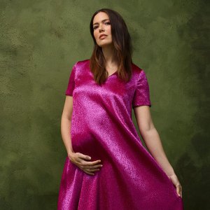 Mandy Moore Prepared Uterine Surgery for Possible Endometriosis Ahead of 1st Pregnancy Romper