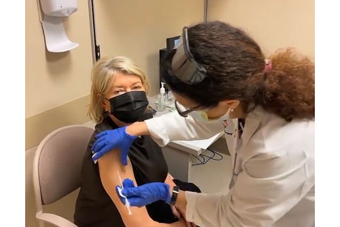 Martha Stewart Denies She Jumped the Line to Get COVID 19 Vaccine 2