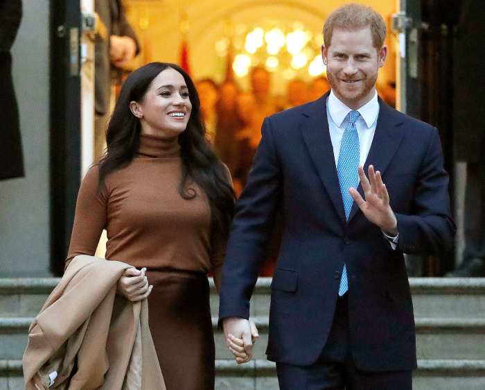 Meghan Markle Fails to Qualify for Getting Her British Passport After California Move Prince Harry Wave