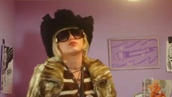Miley Cyrus Stars Who Performed Online Concerts Amid the Pandemic