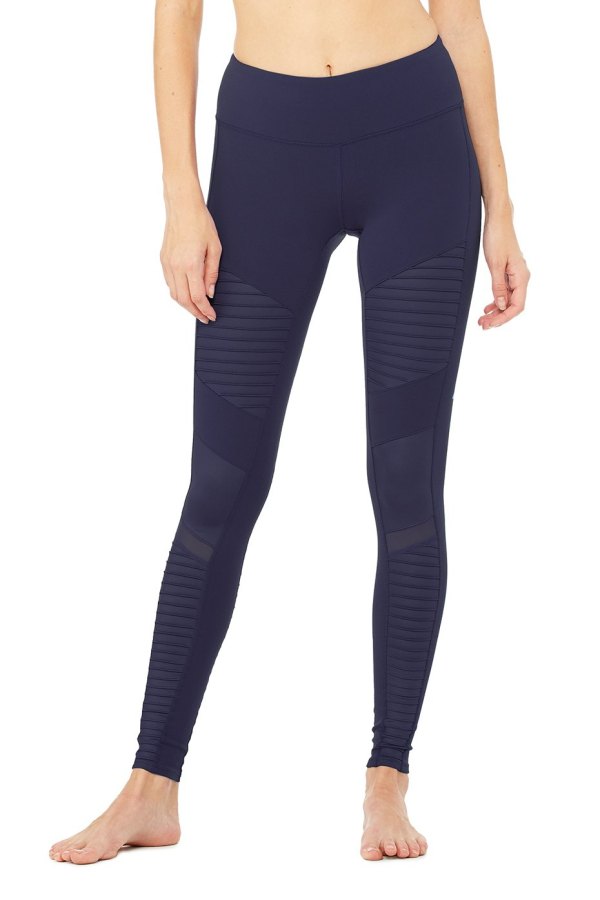 Alo Yoga Has So Many Bestselling Styles on Sale Right Now | Us Weekly