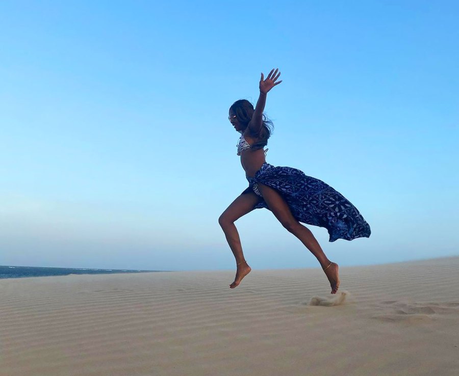 Naomi Campbell, 50, Shows Off Her Flawless Sense of Style and Killer Abs