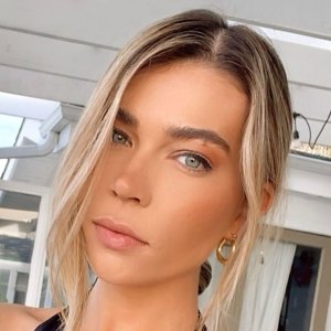 Sarah Trott Denies Having Boyfriend Before During After The Bachelor