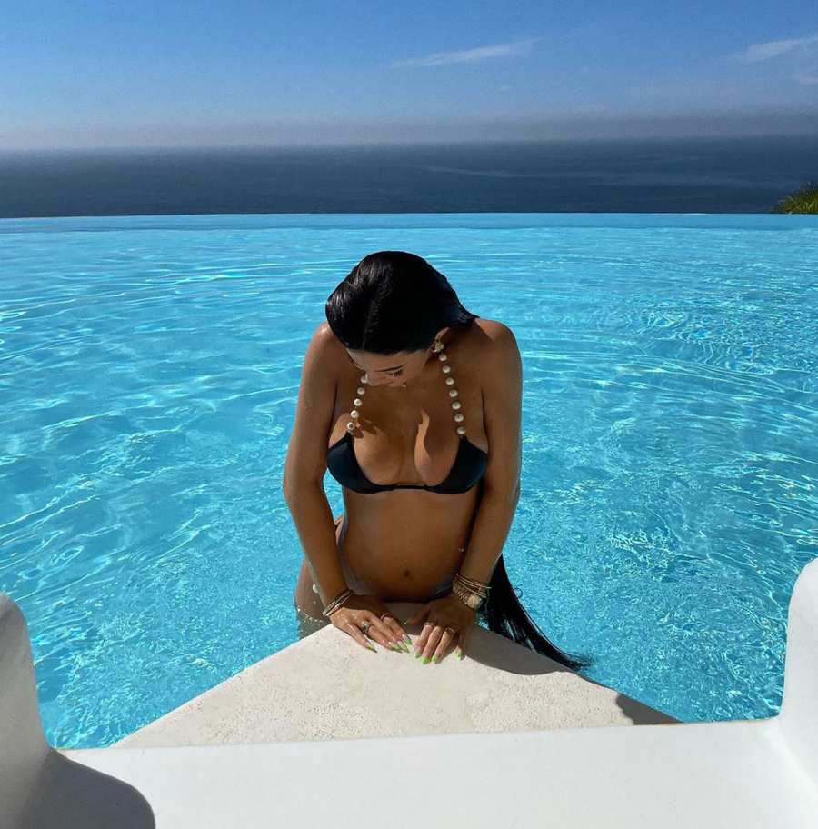 See the Hottest Bikini Pics From Kylie and Kendall's Mexico Trip
