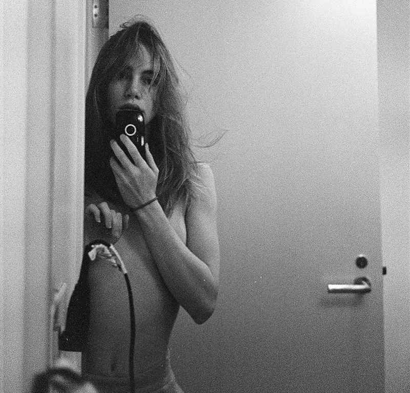Suki Waterhouse Goes Topless in a Moody Selfie