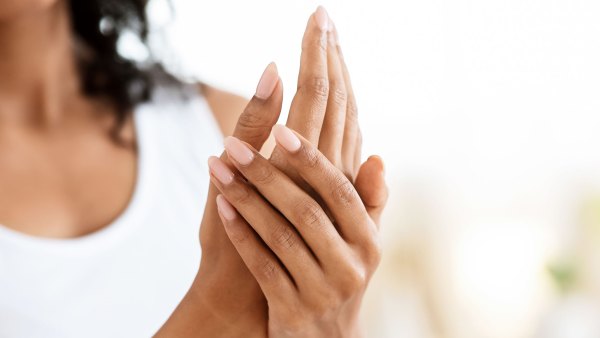 Tips From the Pros on How to Turn Your Hands Into Your Best Feature in 2021