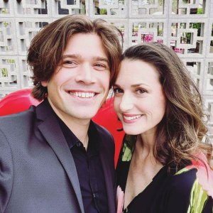 Zac Hanson Kate Hanson Pregnant With 5th Child