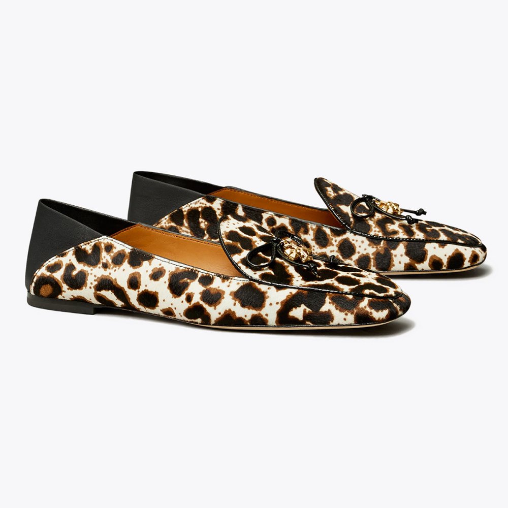 tory-burch-charm-leopard-loafers