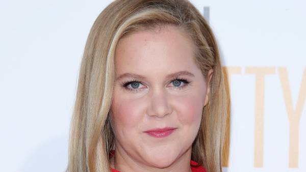 Amy Schumer Shows ‘Cute’ C-Section Scar in Nude Pic