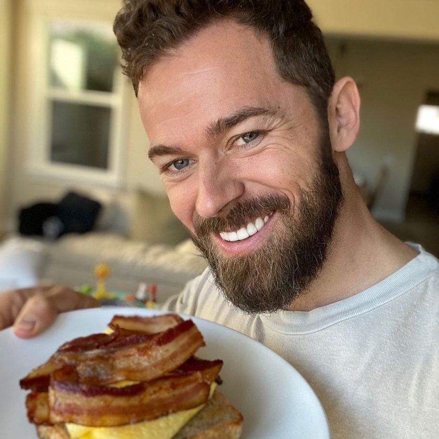 Artem Chigvintsev cooking