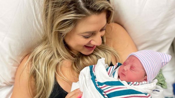 Bachelor’s Lesley Anne Murphy Is ‘Not Able to Breast-Feed’ Newborn Daughter After Double Mastectomy