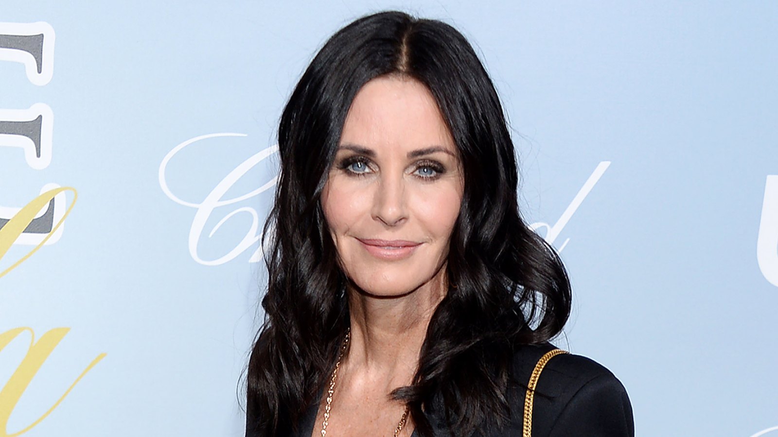 Courteney Cox Shares Her 5 Minute Makeup Routine