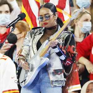 H.E.R. Sings Rock Rendition of America the Beautiful at Super Bowl 2021