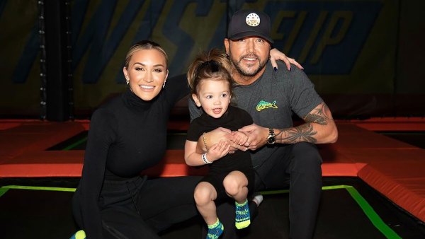 Inside Jason Aldean and Brittany Aldean’s Daughter Navy’s 1st Birthday Party: Pics