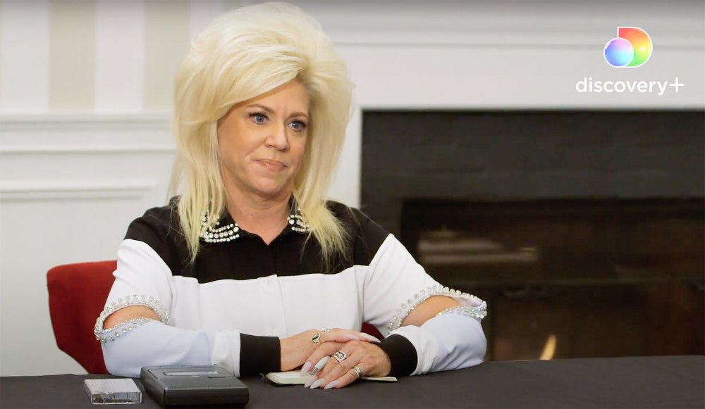 Long Island Medium Returns With Emotional Connection