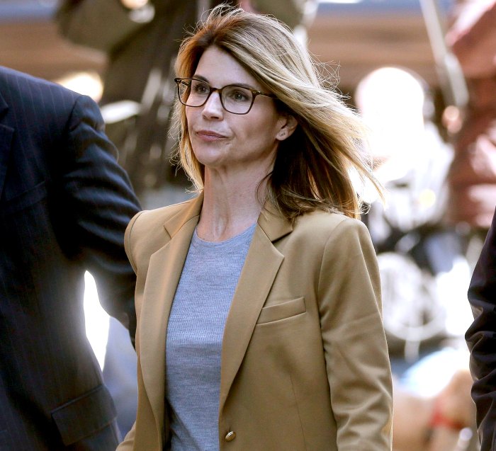 Lori Loughlin Set to Complete Her 100 Hours of Community Service This Week