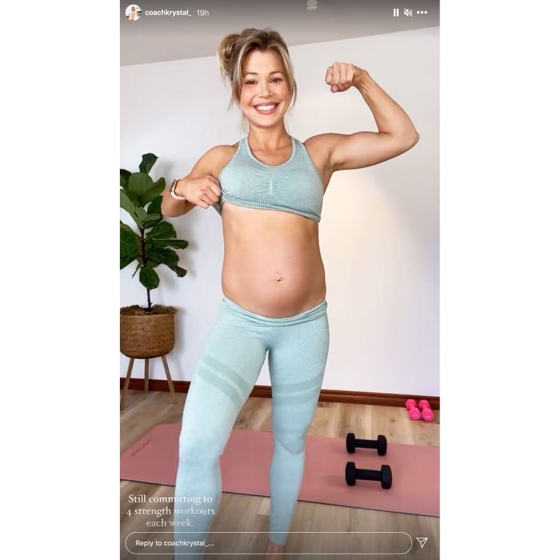 Pregnant Krystal Nielson working out in mint activewear