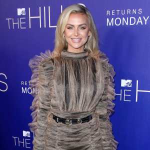 Pregnant Lala Kent 8-Month Baby Bump Nude Selfie