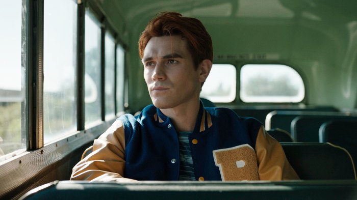 Riverdale Graduation Episode Includes Emotional Luke Perry Cameo 1