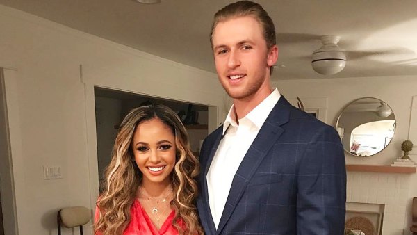 Riverdale Vanessa Morgan Reunites With Dad Michael Kopech After Split