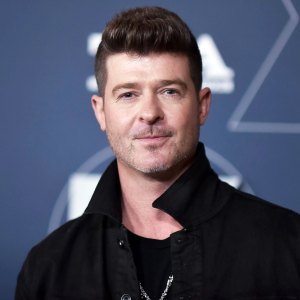 Robin Thicke Says He Is a ‘Total Believer’ in Going to Therapy With Fiancee April Love Geary and Ex-Wife Paula Patton