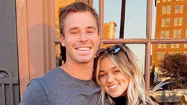 Sadie Robertson Gives Birth 1st Child Welcomes Baby Girl With Husband Christian Huff