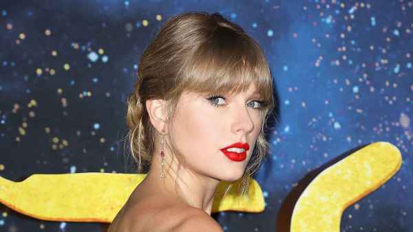 Taylor Swift Re-Recorded ‘Fearless’ With 6 New Songs, Hints at Release Date